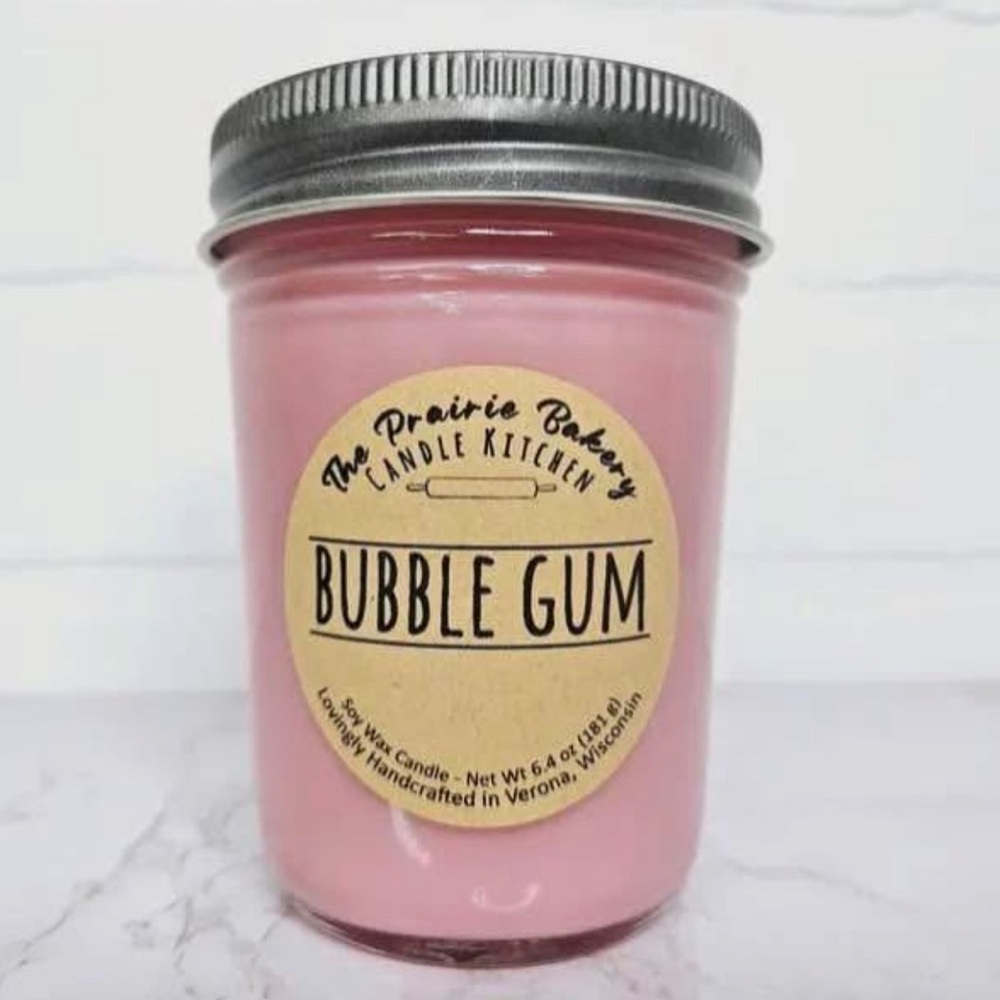 Bubble Gum Scented Pink Jar Candle